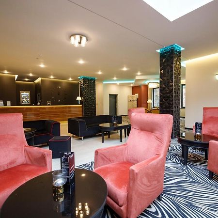 Parkhotel Carlsbad Inn Dalovice Bagian luar foto