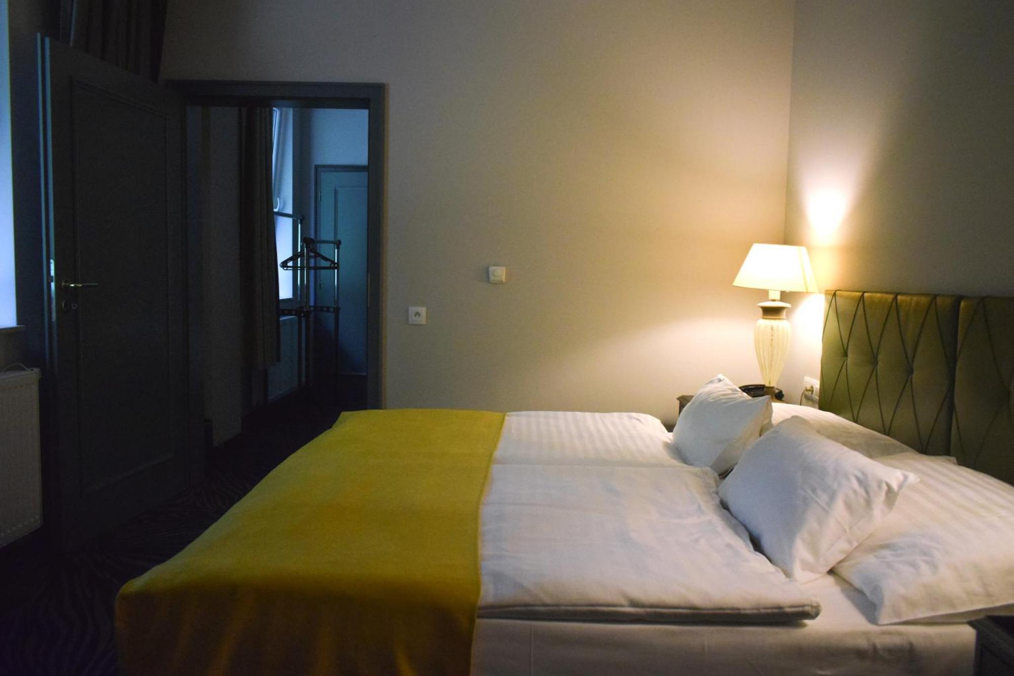 Parkhotel Carlsbad Inn Dalovice Ruang foto