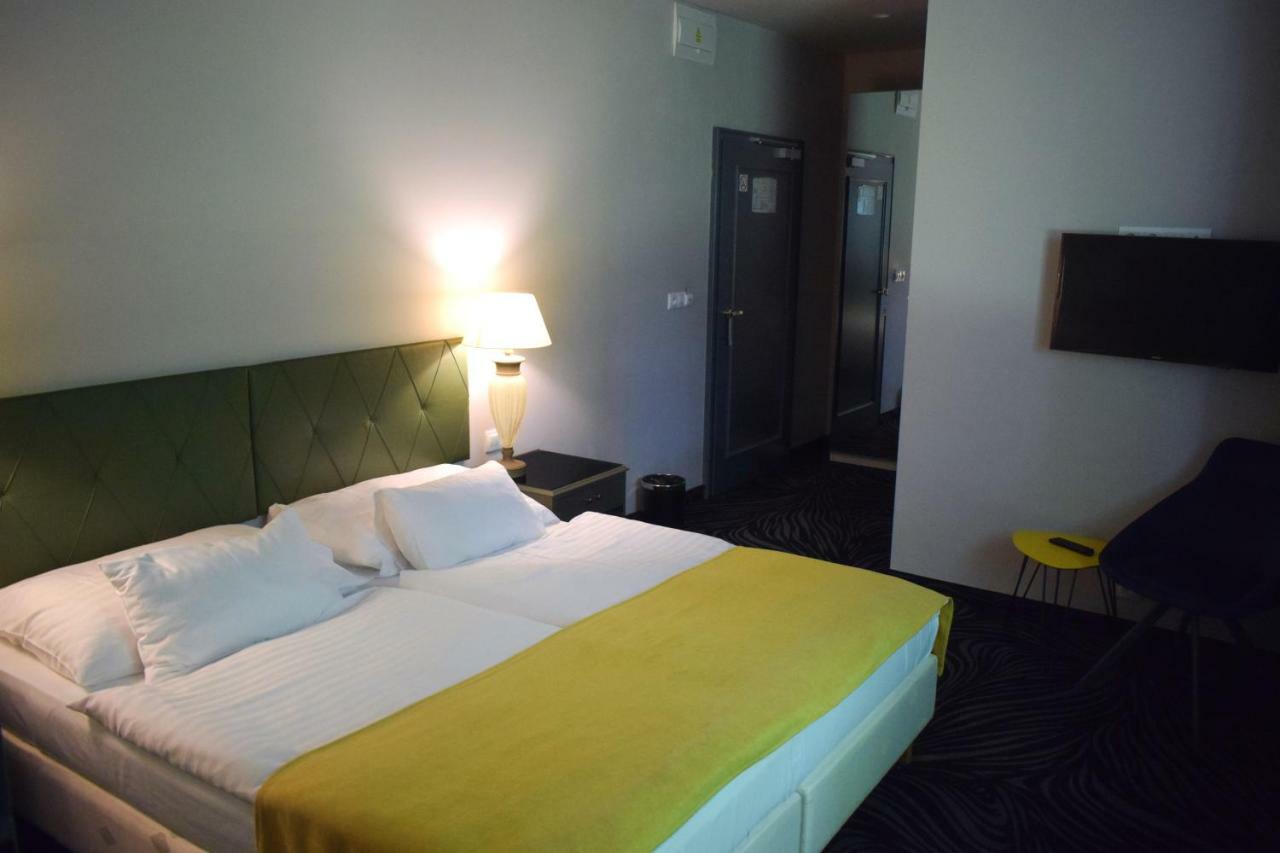 Parkhotel Carlsbad Inn Dalovice Ruang foto